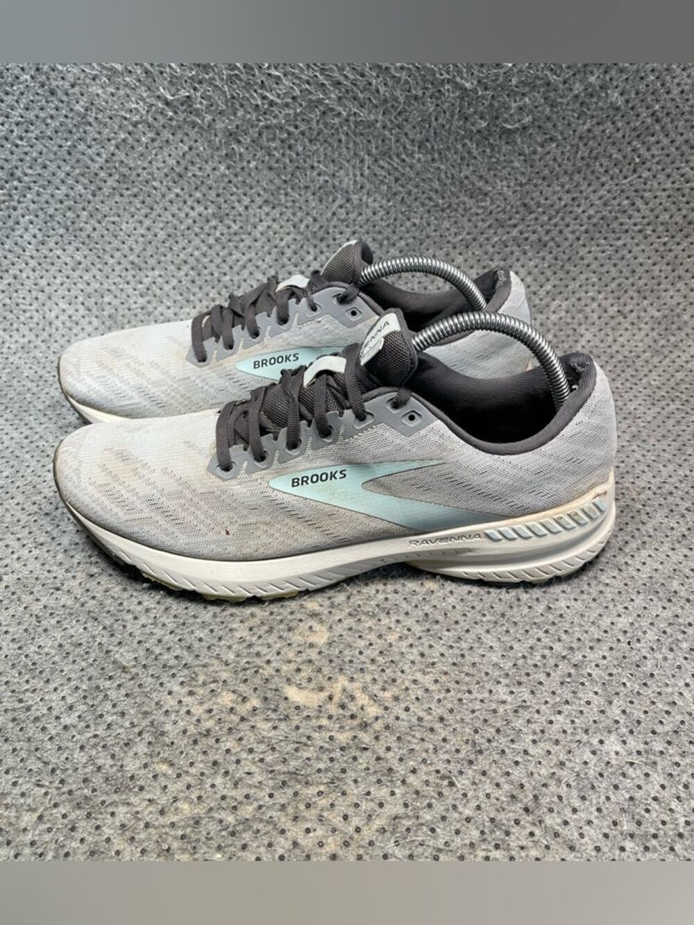 Brooks Ravenna 11 Grey Running Shoes Size 11 Women’s